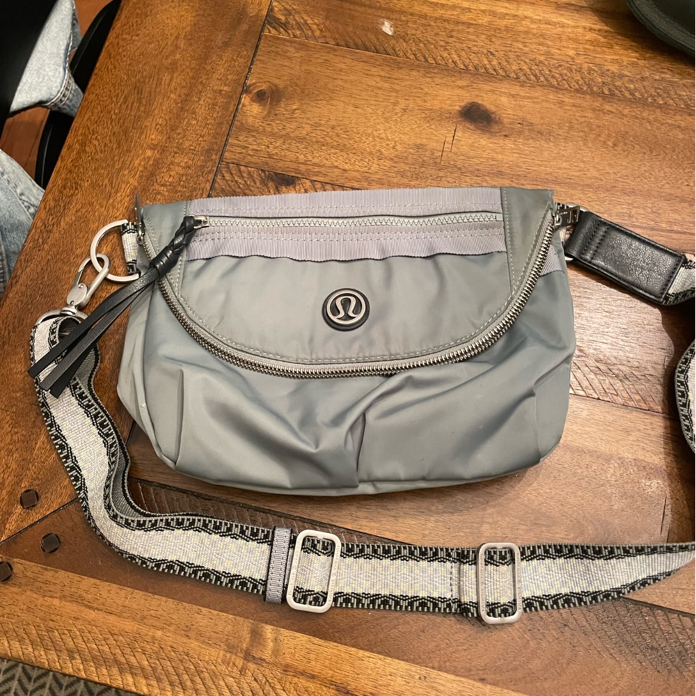 Rare Lululemon Festival Bag